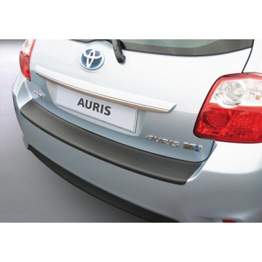 Накладка на задний бампер Toyota Auris (2010-2012)